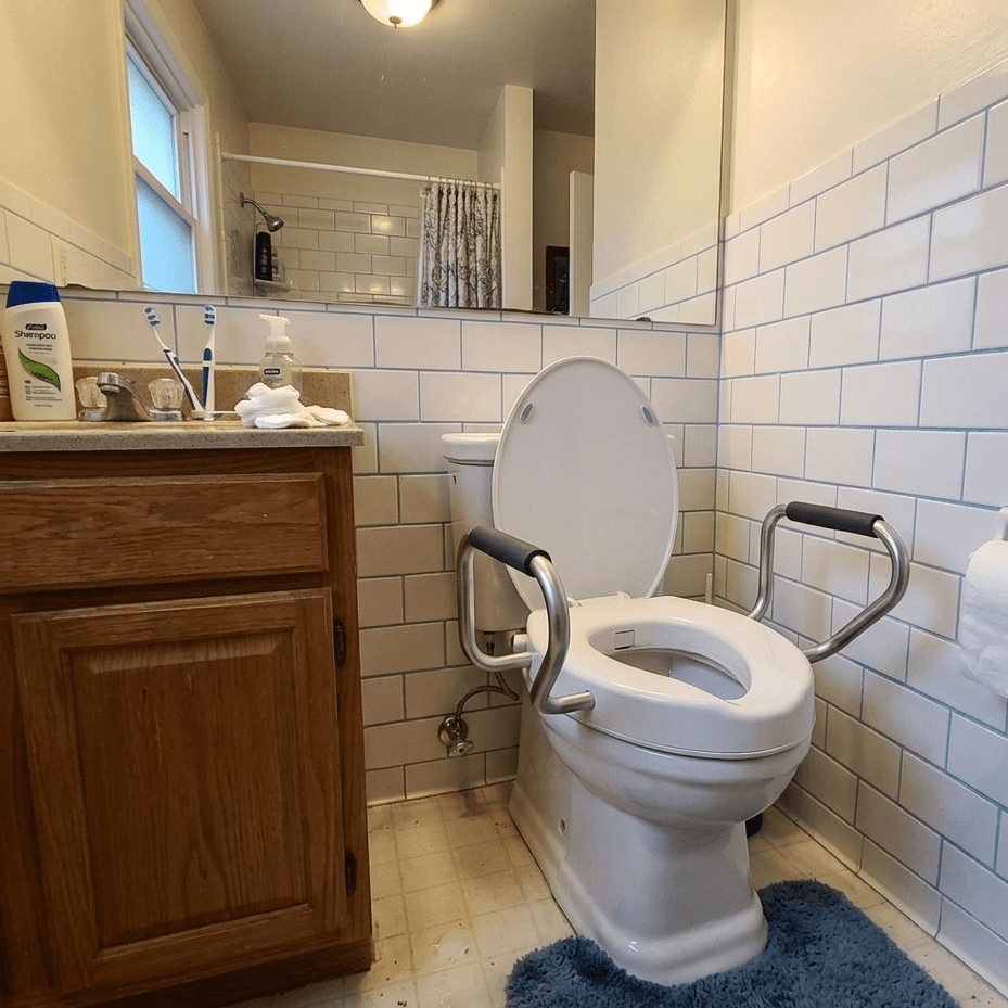 Best Toilet Safety Upgrades for Seniors in 2026 - Marine Dana Store