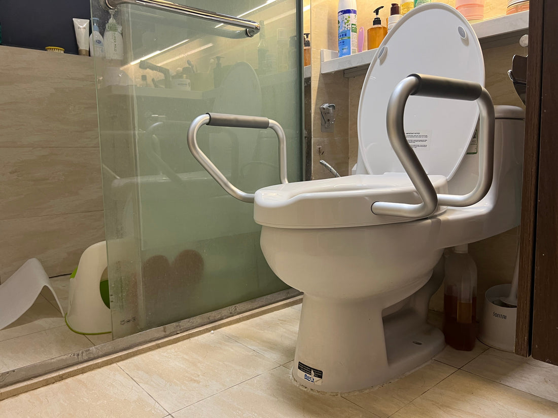 How to Help an Elderly Parent Use the Toilet Independently - Marine Dana Store